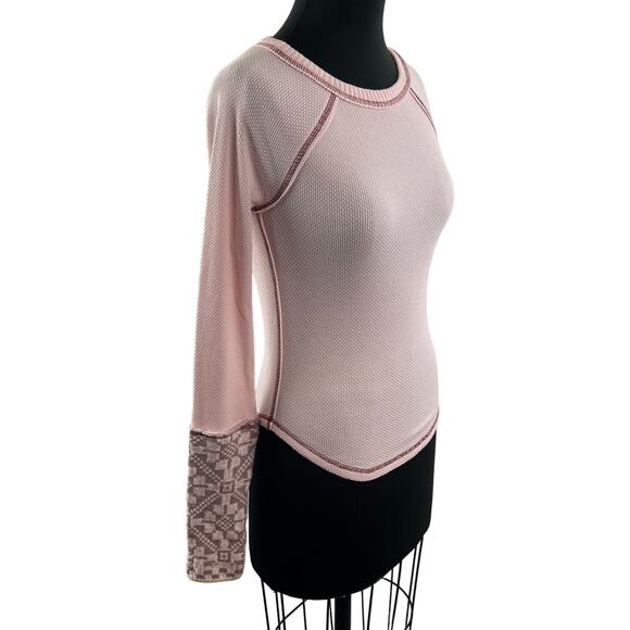 FREE PEOPLE Pink Top Crew Neck Thermal She's Reversible Cuff Size Small S NEW - Picture 1 of 13